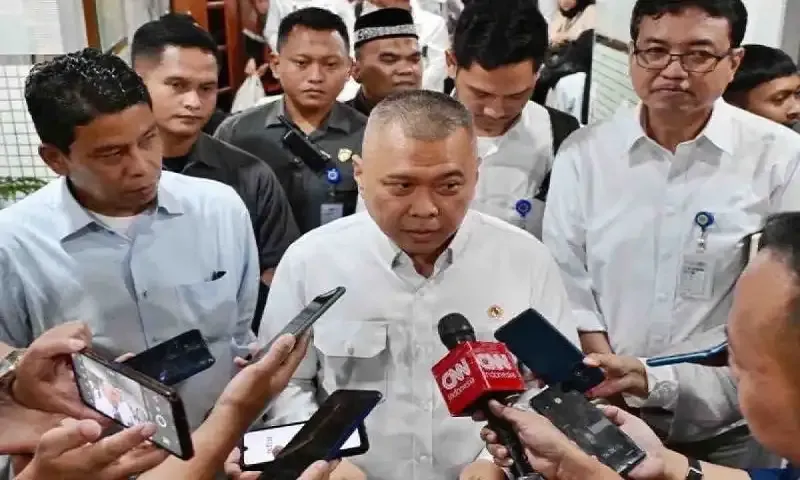 Menteri Perhubungan Dudy Purwagandhi